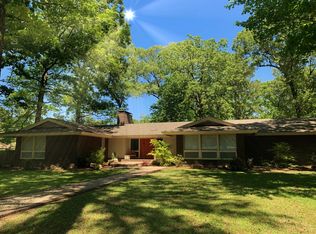 1107 Hickory St, Crossett, AR 71635