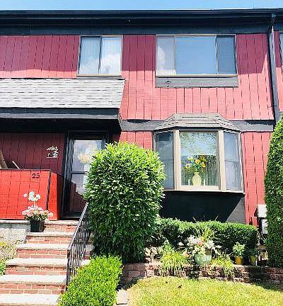 2nd image of 25 Acorn Ct #7038-0124
