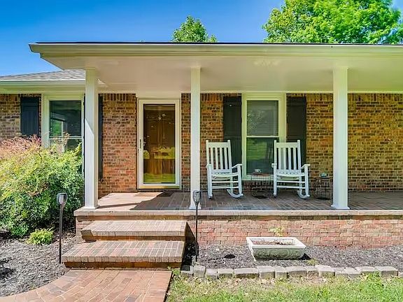 2nd image of 4485 Pratt Ln