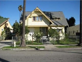 1st image of 392 Palm Pl