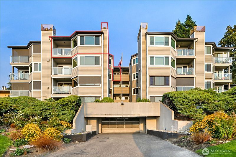 2nd image of 424 14th Street #403