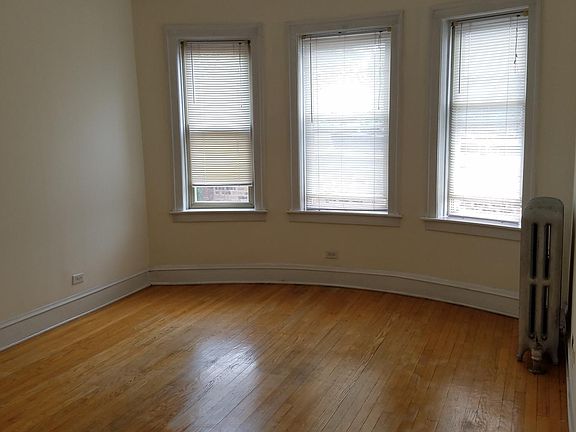 5th image of 4934 N Winthrop Ave APT 1B