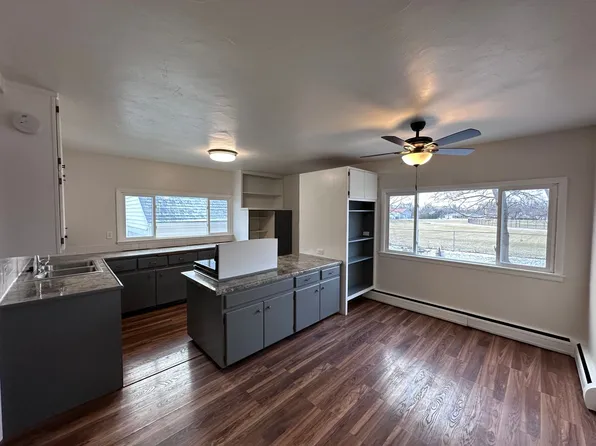 1462 Chicago St, De Pere, WI 54115