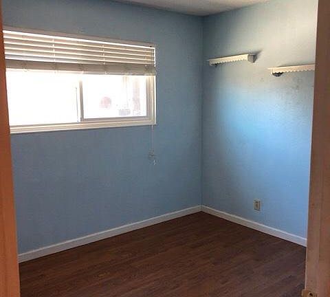 3rd image of 2083 Cypress Ave