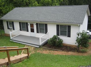 330 Monument Dr, Staunton, VA 24401