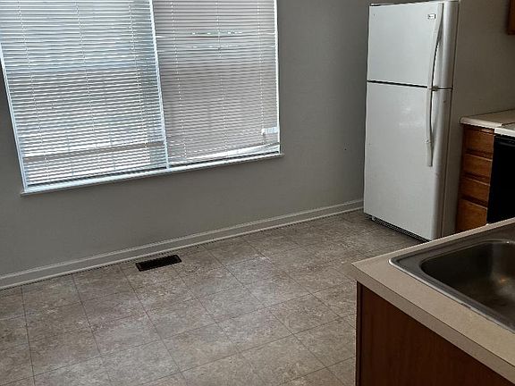 4th image of 3206 River Villa Way