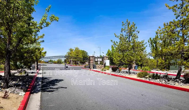 17000 Wedge Pkwy — Photo 2