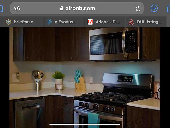 Upgraded kitchen, White quartz countertop and stainless steel appliances