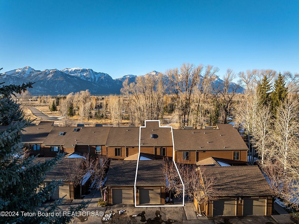 1st image of 410 E Sagebrush Dr #7