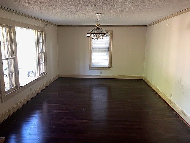 2nd image of 100 Echo Ave