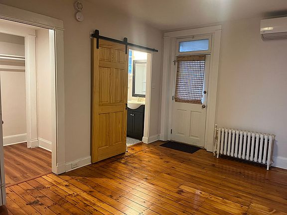4th image of 38 N Lime St APT 3
