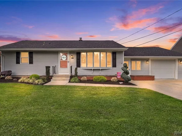 59 2nd Ave, Lancaster, NY 14086