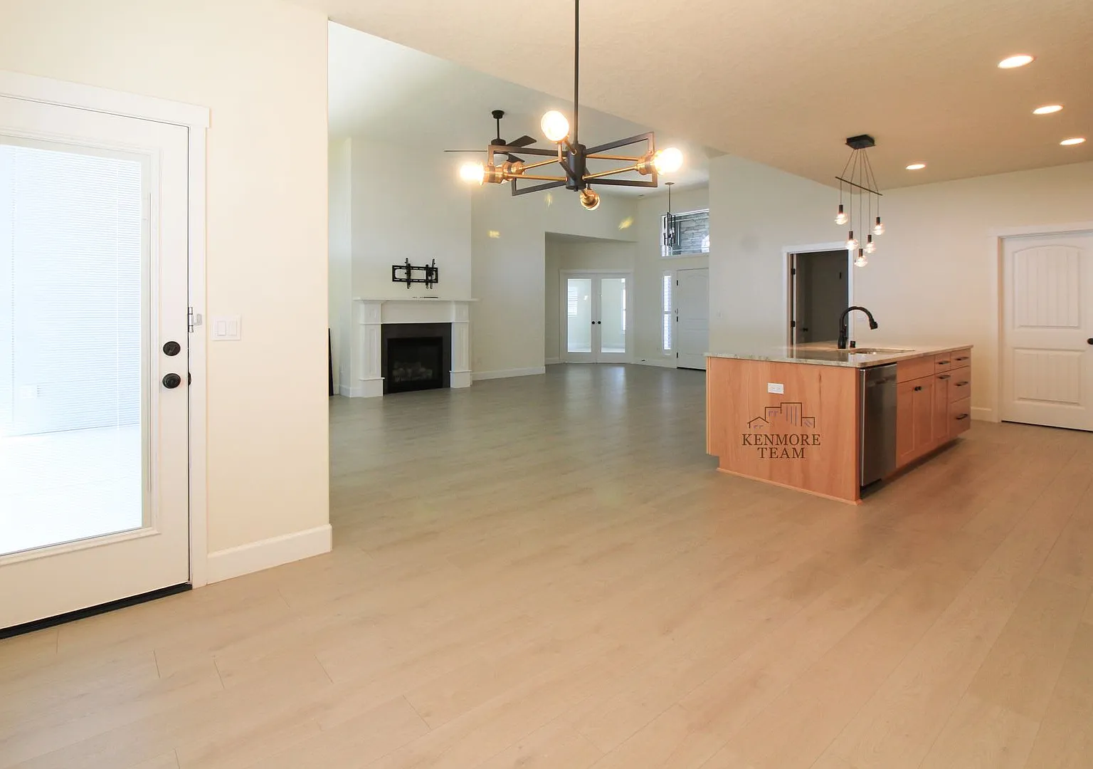 3 Bedroom, 2 Bath + Office Home in Kennewick — Photo 3