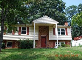 5030 Pin Oak Dr, Roanoke, VA 24019