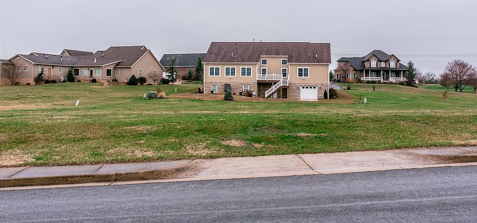 2nd image of 0 Bogey Ave #72