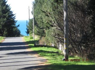 461 Ridge Rd, Whitethorn, CA 95589