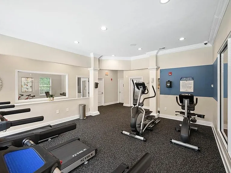 5555 Roswell Rd NE #8 — Photo 12