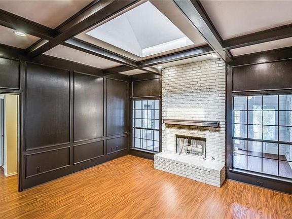 5th image of 2625 Pickwick Ln
