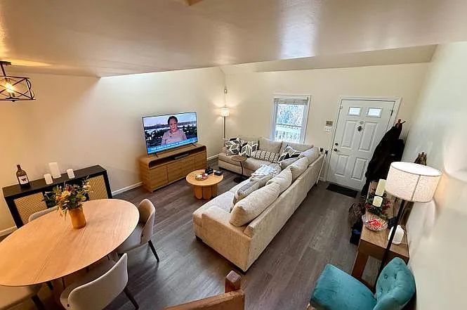 2 bed, 1312 sqft, $2,550 — Photo 1