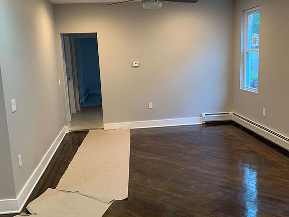 3rd image of 41 Elm St #1