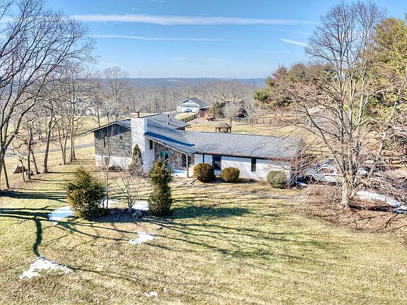 3rd image of 14365 Brown Rd