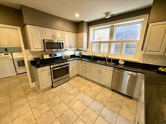 5th image of 7542 Wydown Blvd APT B1