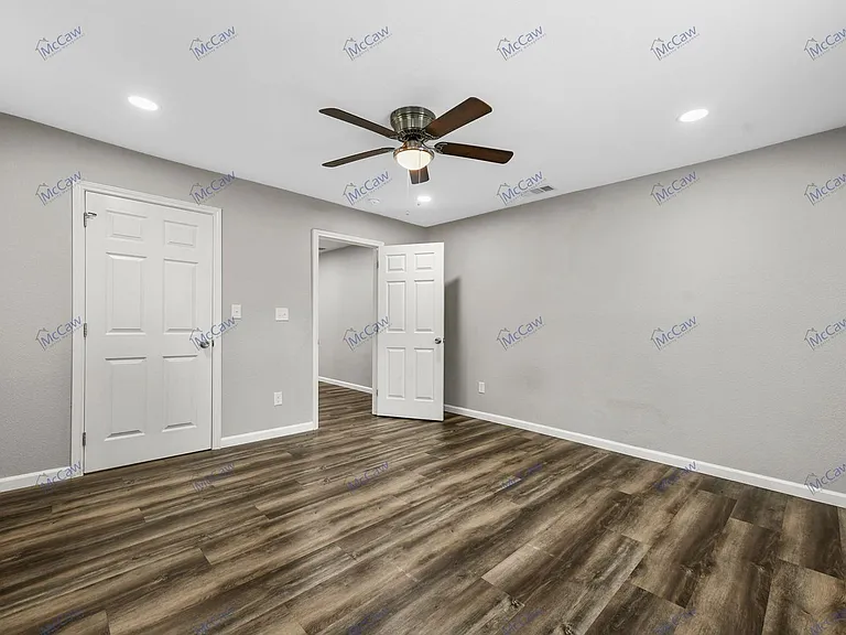 417 High School Ln — Photo 13