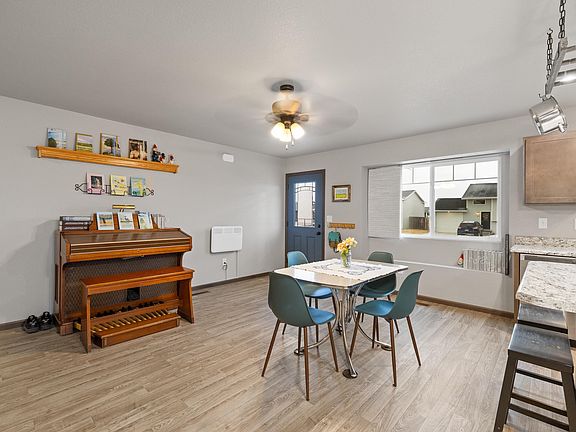 5th image of 656 Bomber Way