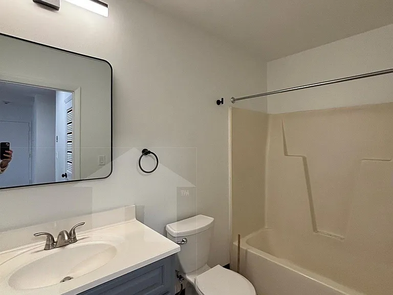 1 Franklin St #202 — Photo 9