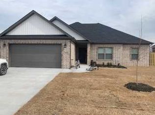 1024 Laux Ln, Pea Ridge, AR 72751