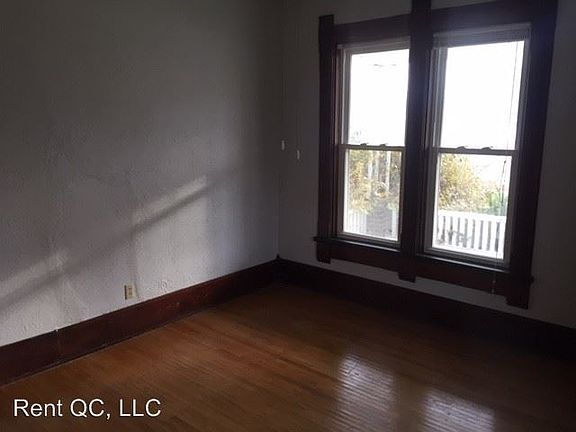 5th image of 541 N Russell Ave #1