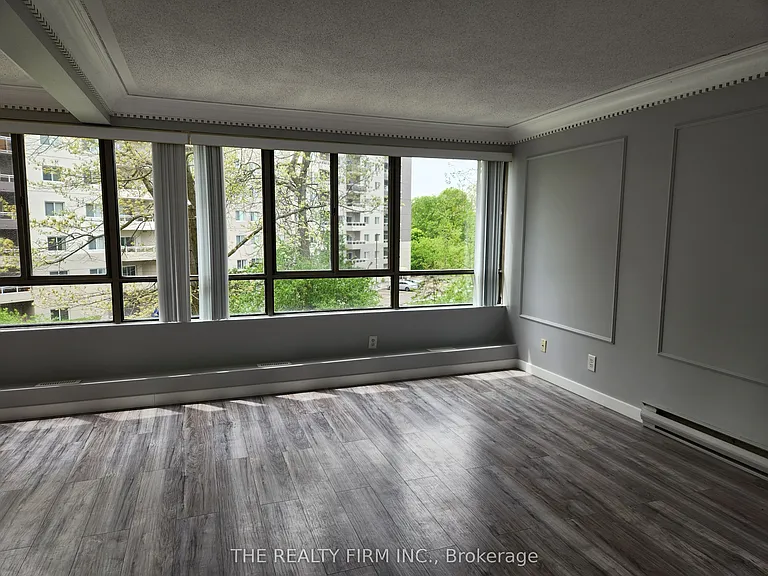 570 Proudfoot Ln #309 — Photo 9
