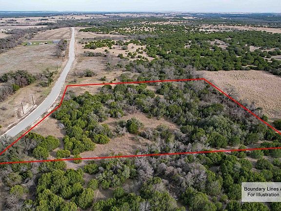 4th image of 410 King Ranch Trl