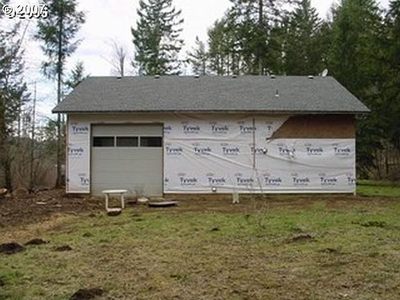 BACK OF 36' X 48' SHOP