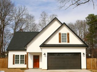 110 Saturn Ct, Easley, SC 29642