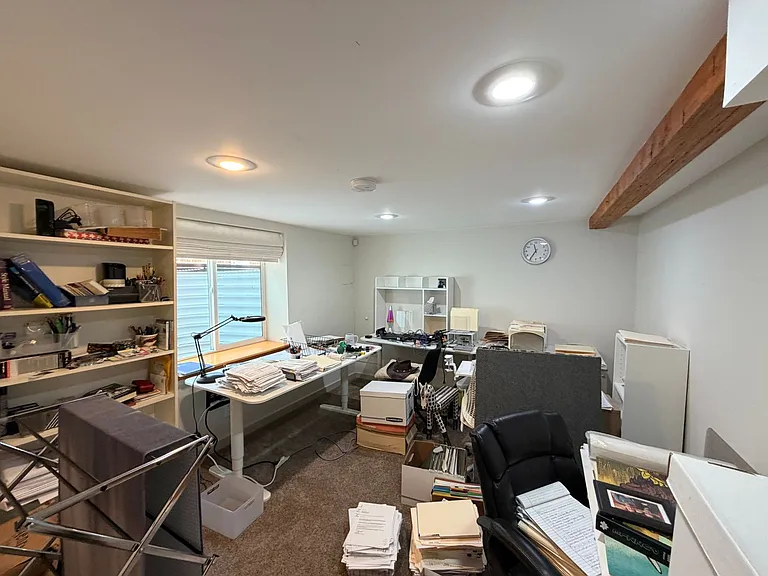631 Jackson St — Photo 23