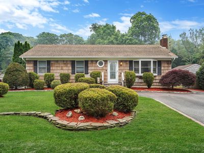 14 Heather Drive, Center Moriches, NY, 11934