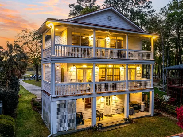 1245 Camp Buddy Rd, Ridgeville, SC 29472