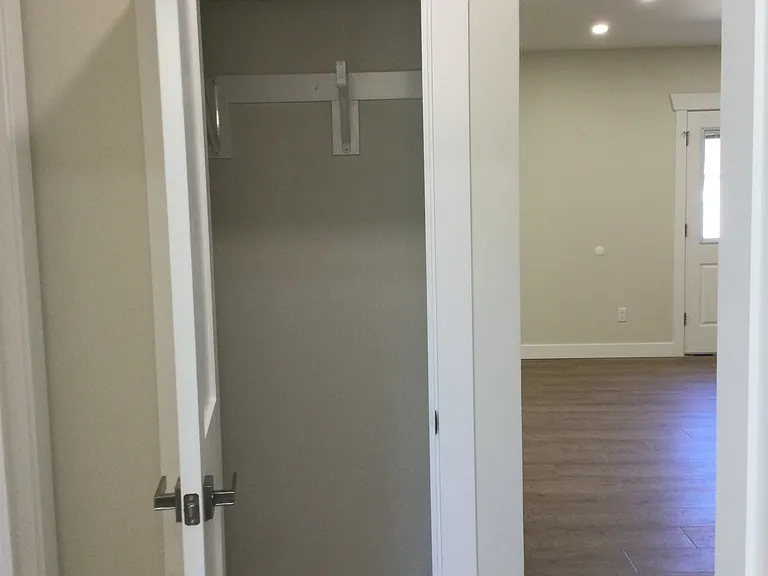 4572A Sargent Ave — Photo 3