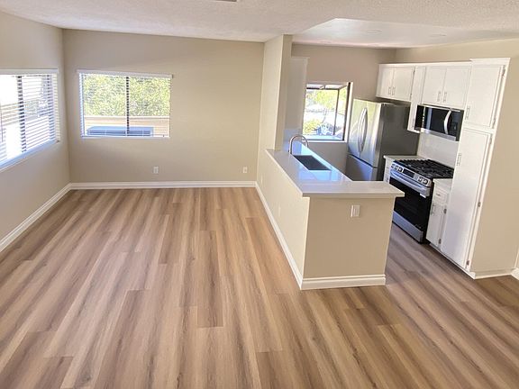 3rd image of 98 Maegan Pl APT 8