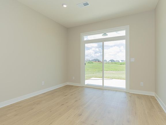 3rd image of 3151 Goswell Dr