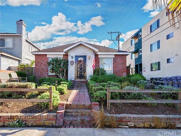 3rd image of 204 Avenue G