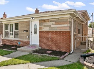 7704 McVicker Ave, Burbank, IL 60459