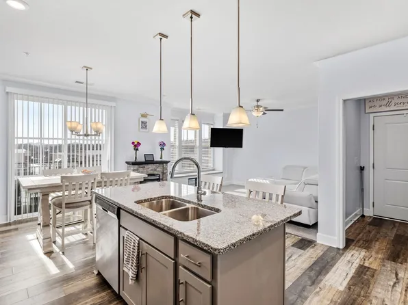 1011 Vida Way APT 202, Nolensville, TN 37135