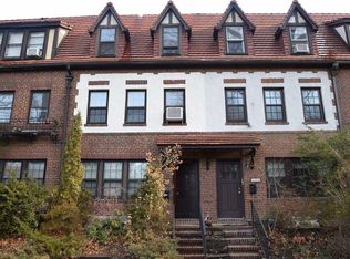 388 Burns St FLOOR 1, Forest Hills, NY 11375
