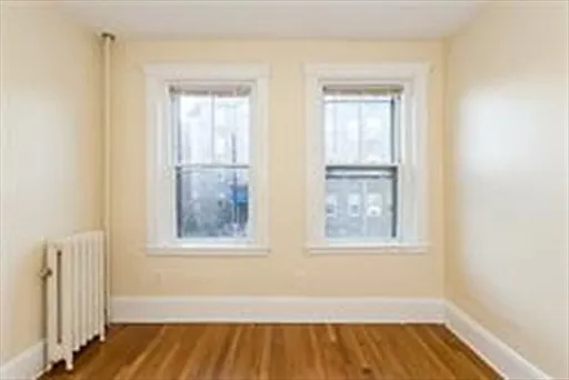 151 Chiswick Rd #3 — Photo 10