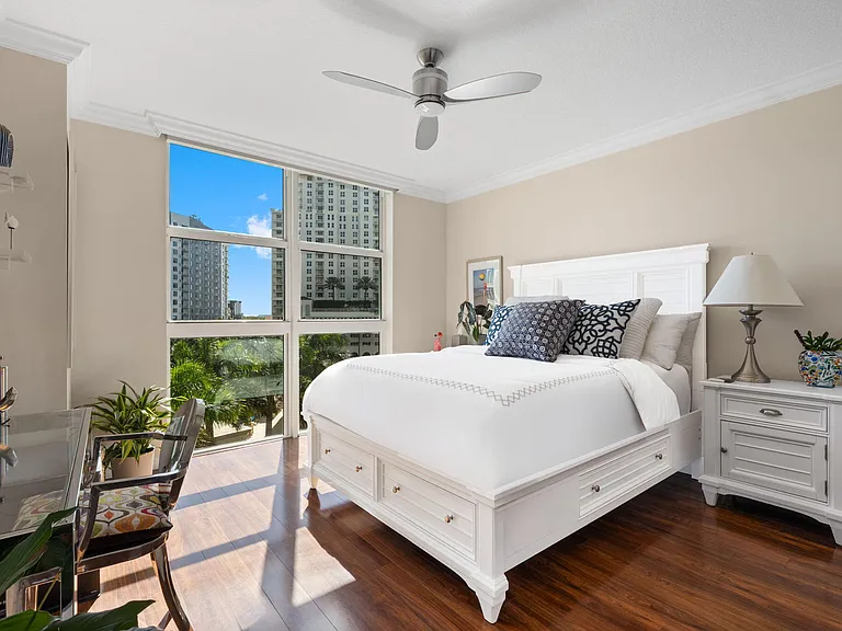 347 N New River Dr E #610 — Photo 10