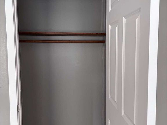 5th image of 718 S Yakima Ave #3
