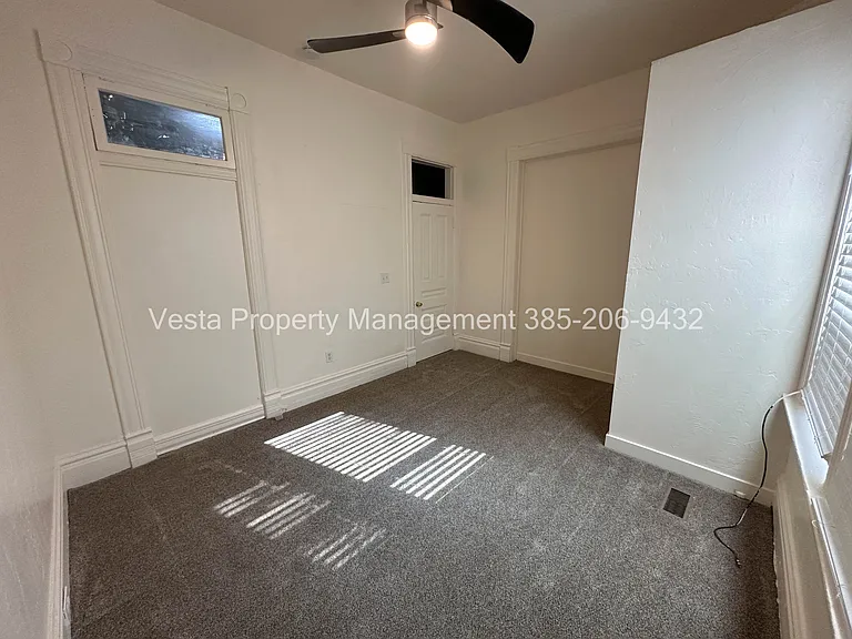 2521 Gramercy Ave #1 — Photo 6