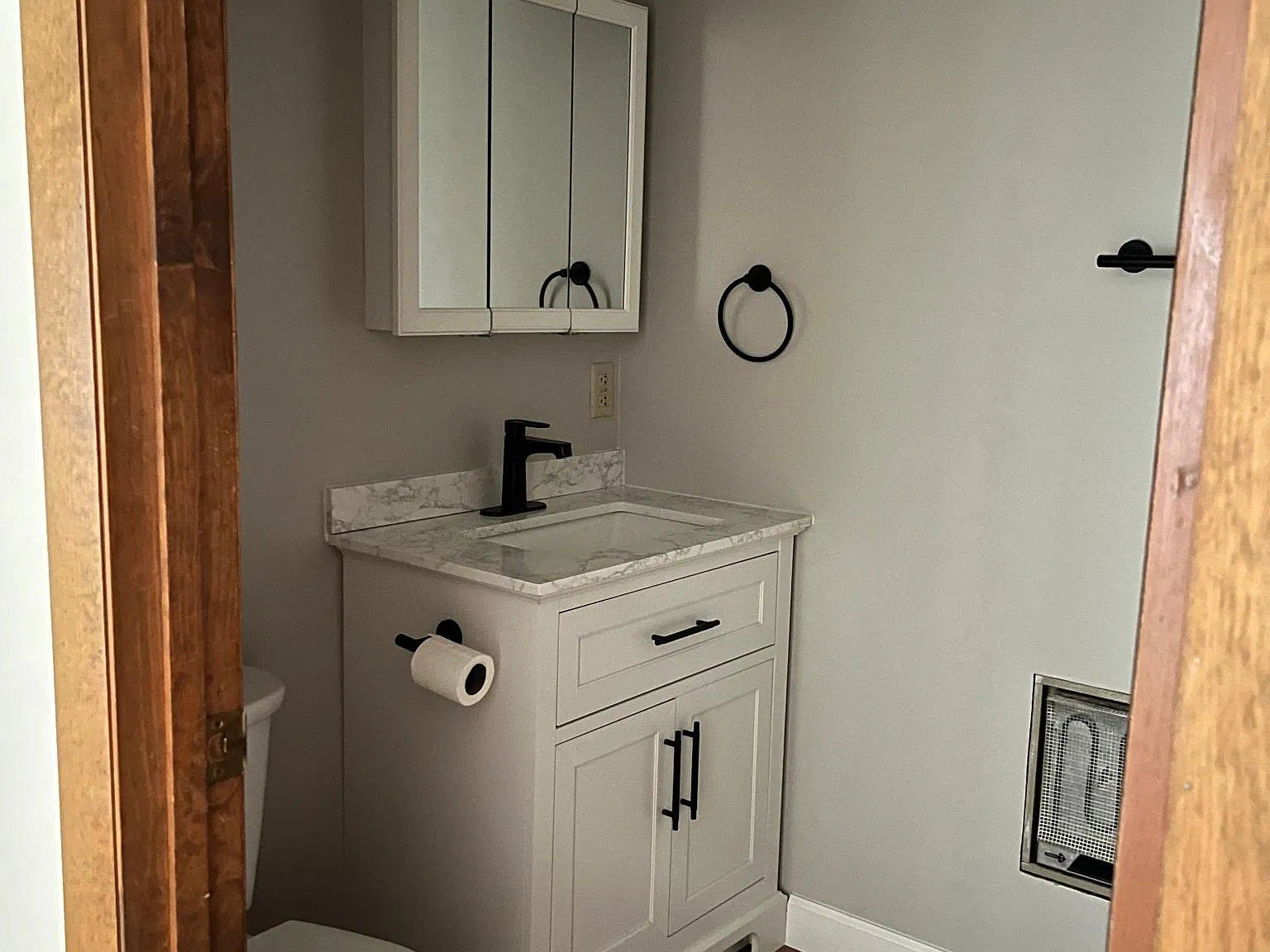 1 bed, $950 — Photo 1